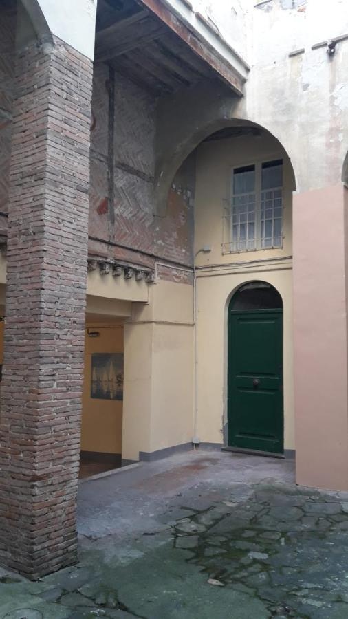 Serenella Apartment Lucca Bagian luar foto